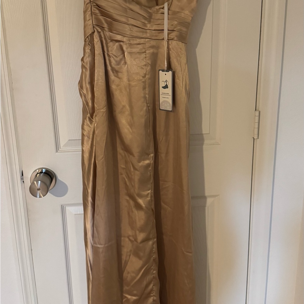 Elegant Gold Strapless Gown